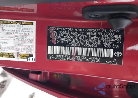 2005 Toyota Corolla Le z USA, uszkodzony, nr VIN JTDBR32E750056596